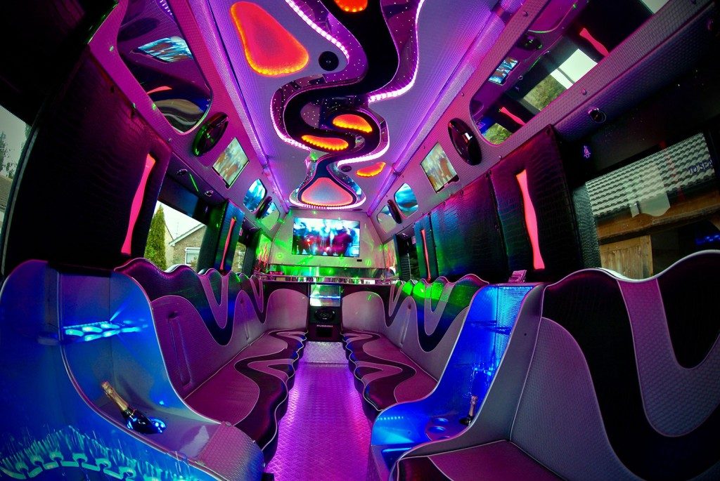 vaughan party bus